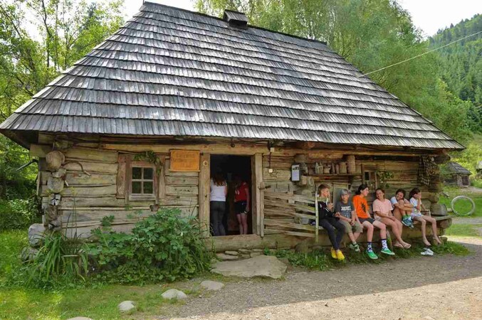 Едельвейс Yellow Submarine Camp