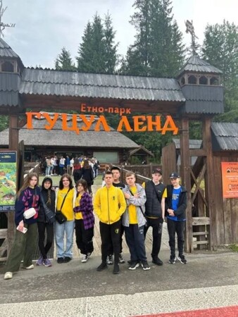 Mriya Camp в Карпатах